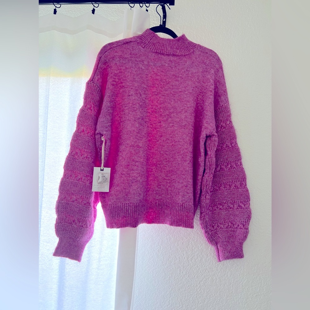 Jessica Simpson Women’s sweater